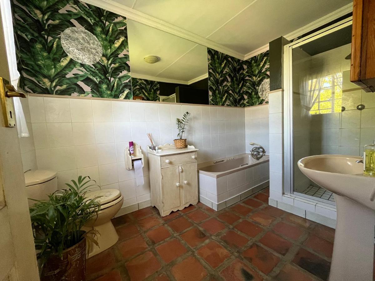 The Gallery Lounge Potchefstroom Extérieur photo